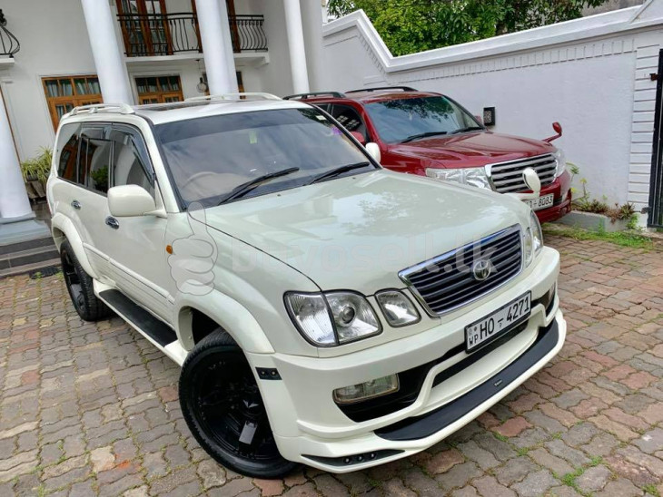 Toyota Landcruiser Sahara Cygnus for sale in Colombo