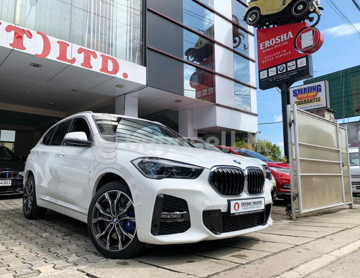 BMW X1 S DRIVE 18i 2019 for sale in Gampaha
