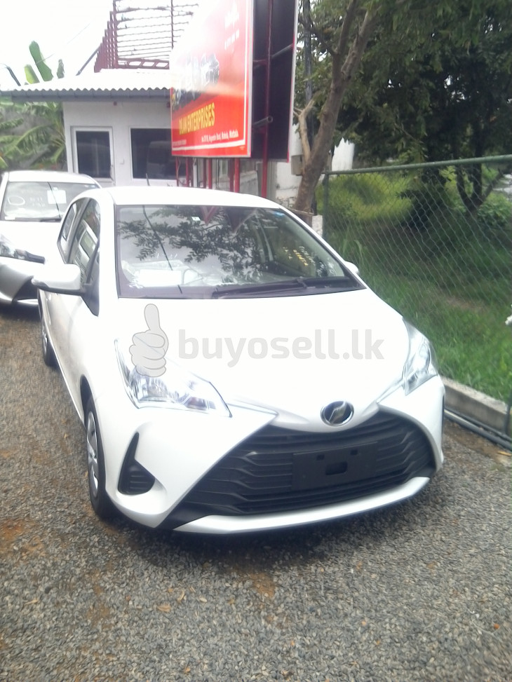 Toyota VItz Safety 2017 for sale in Gampaha