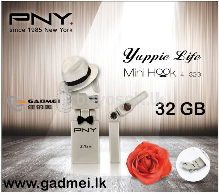 Pen Drive PNY 32GB Micro Hook Attache USB 3.1 Flash Drive 32GB (3y) for sale in Colombo