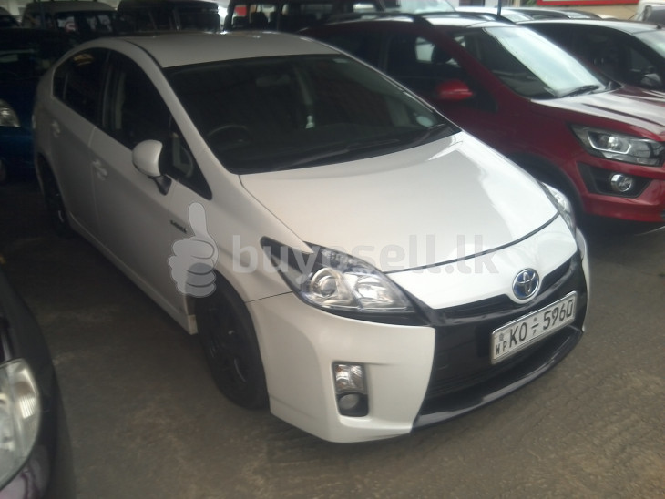 Toyota prius 3'rd GEN for sale in Colombo