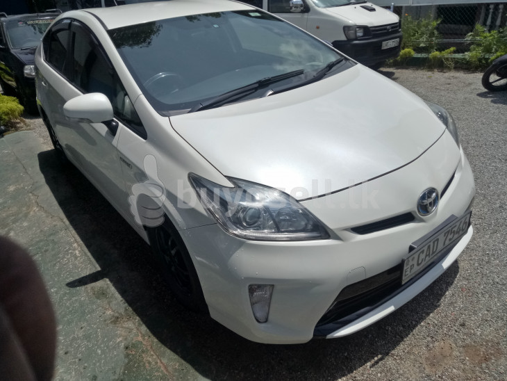 TOYOTA PRIUS for sale in Colombo