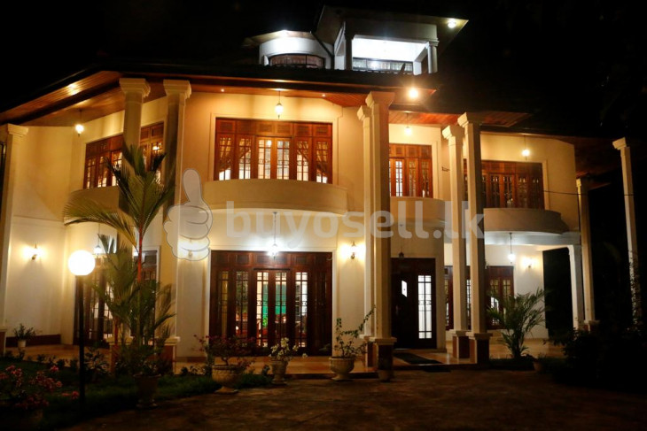Water Front Luxury House (Bungalow) With 54.75p Land For Sale In Kandy Peradeniya. for sale in Kandy