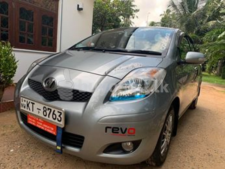 Toyota Vitz 2010 BS Edition for sale in Puttalam