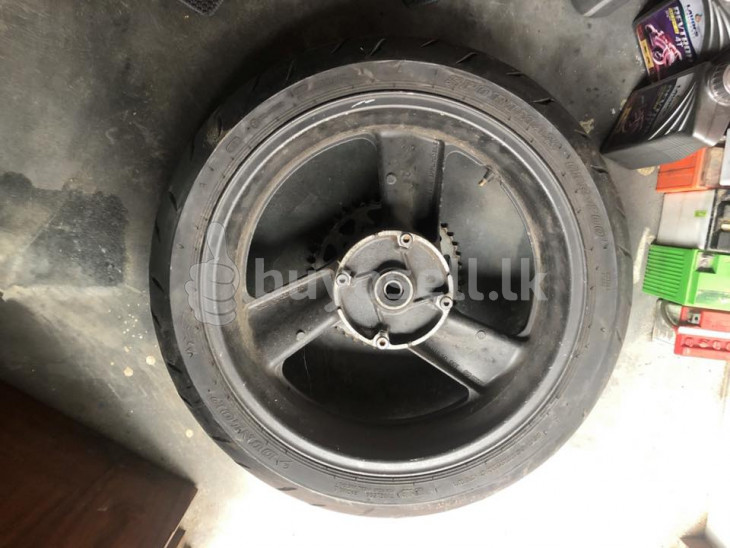 Honda Hornet Rear wheel With Tyre in Gampaha