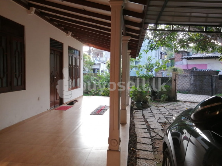 House in Moratuwa for sale in Colombo
