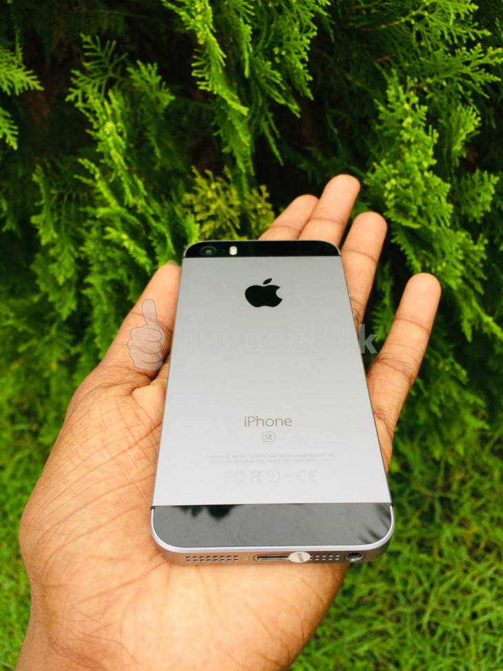 Apple iPhone SE 32gb (Used) for sale in Gampaha