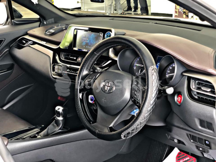 TOYOTA CHR GT TURBO BLACK TOP 2018 (NGX-10 2WD) for sale in Colombo