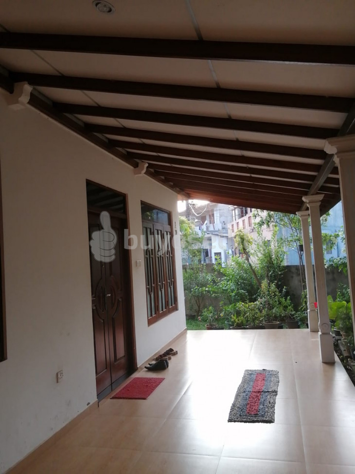 House in Moratuwa for sale in Colombo