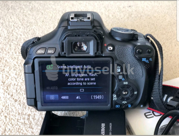 Canon 600D whole bundle for sale in Colombo