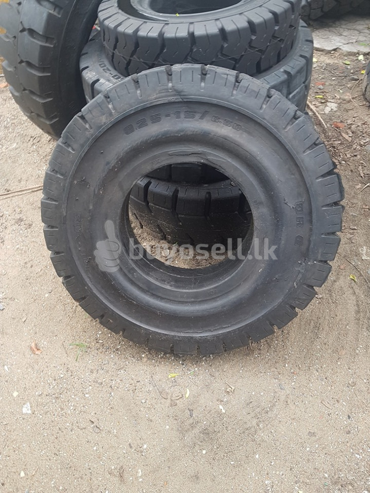 Dealers of quality Tyres (heavy Vehicles) in Gampaha